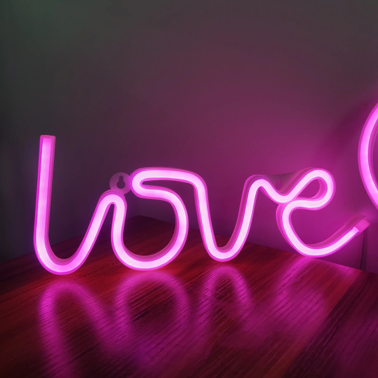 Neon LED – Stylowy Dodatek do Wnętrz | CosyGlow™