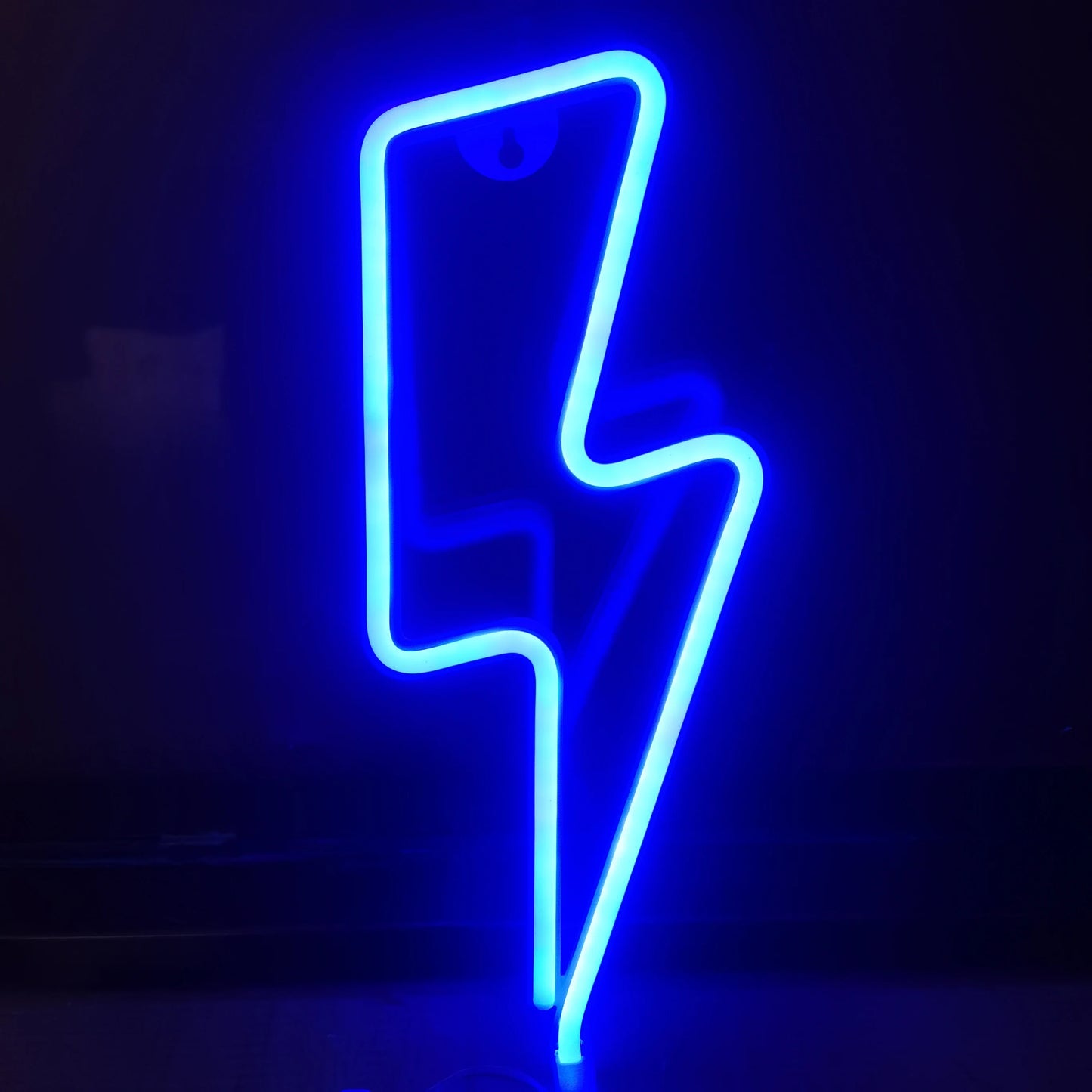 Neon LED – Stylowy Dodatek do Wnętrz | CosyGlow™